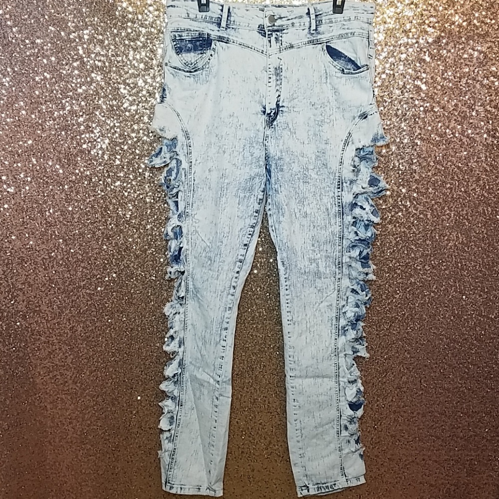 High Waisted Distressed Jeans